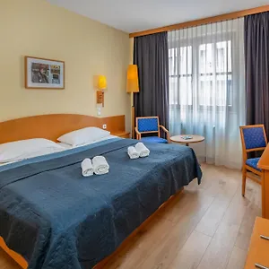 *** Hotel Corvin Sissi Wing Hongarije